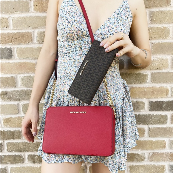 Bundle 👜💕-Michael Kors Rose Crossbody &Wallet - Picture 2 of 3